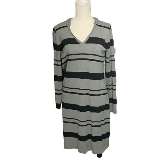 Tommy Bahama Gray Black Striped Long Sleeve Hooded Sweater Dress Size Medium - Picture 1 of 7
